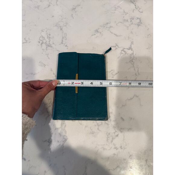 Vintage leather bound King James Holy Bible print in the Republic of Korea teal - Picture 9 of 9